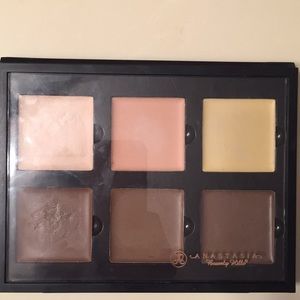 Anastasia Beverly Hills cream contour pallet